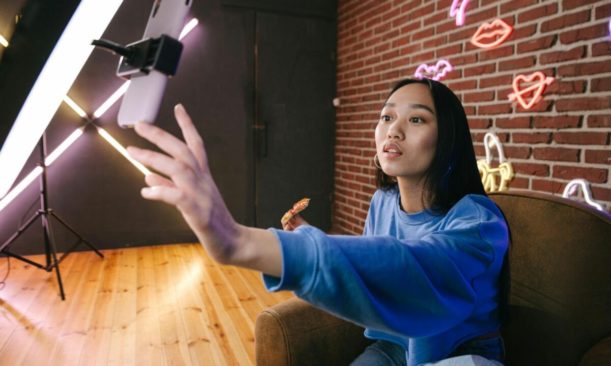 Influenceur sur les réseaux sociaux